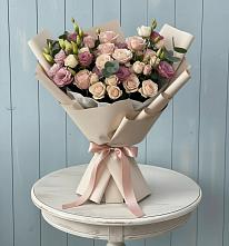 Букет цветов из:  Розы и Лизиантусы в Темникове