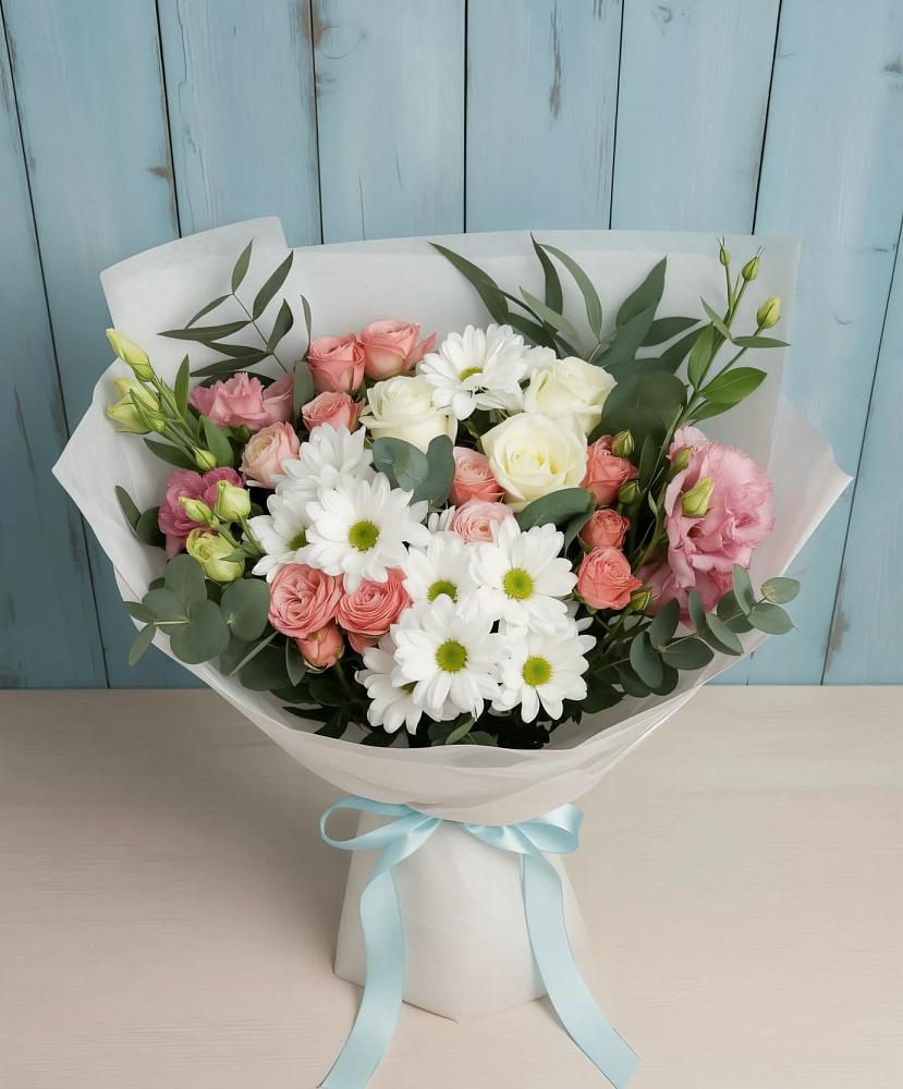 Букет цветов из: Розы, Лизиантусы и Хризантемы в Темникове