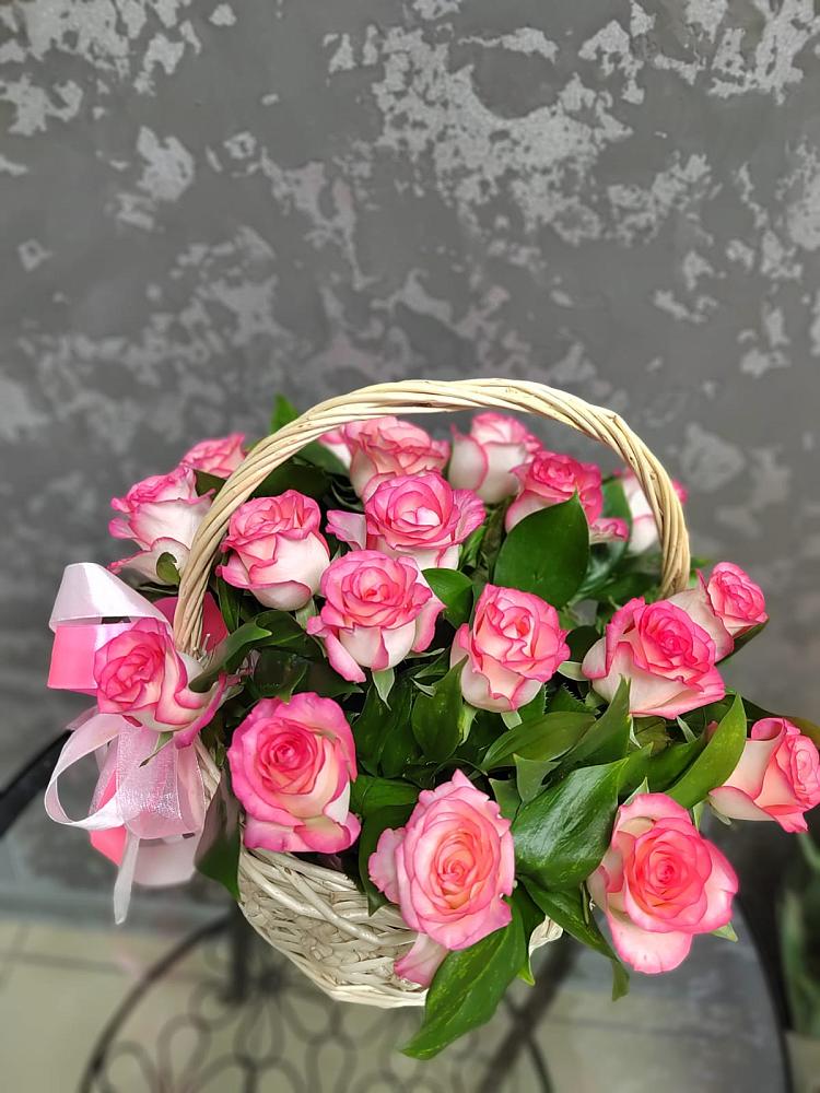 Цветочная композиция из Розы в корзине в Темникове