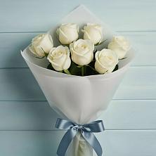 Букет 7 Белых роз Эдлесс Лав в Темникове