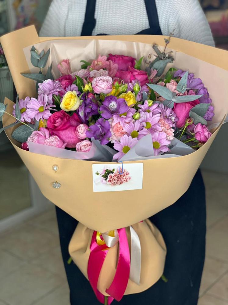 Букет цветов из: Хризантемы, Гвоздики и Альстромерии в Темникове