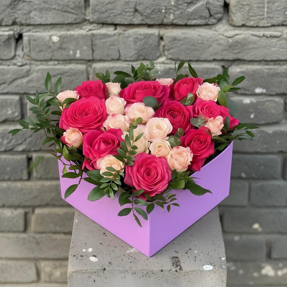 Цветочная композиция из Розы в коробке в Темникове
