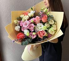 Букет цветов из:  Розы, Лизиантусы и Гвоздики #REPLACE_PRED# Темникове