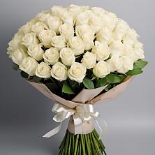 Букет 101 беля роза Белоснежка в Темникове