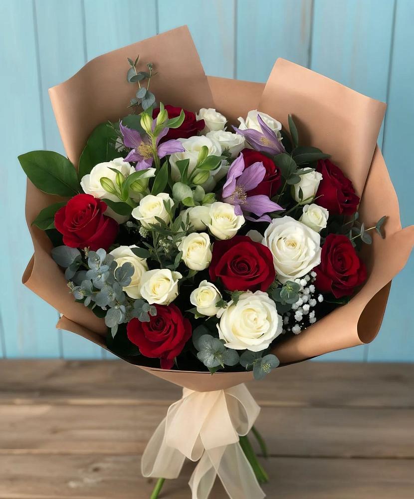 Букет цветов из: Розы и Альстромерии в Темникове