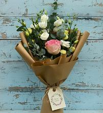 Букет цветов из:  Розы и Лизиантусы в Темникове