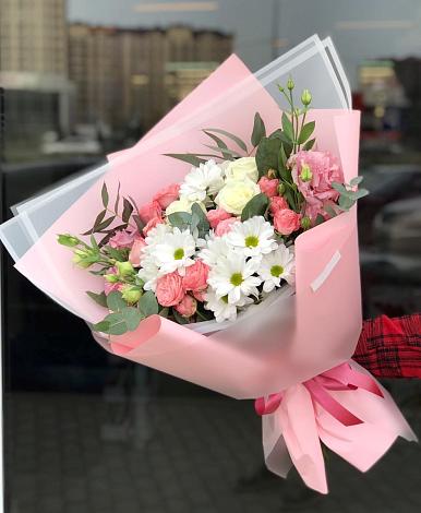 Букет цветов из: Розы, Лизиантусы и Хризантемы в Темникове